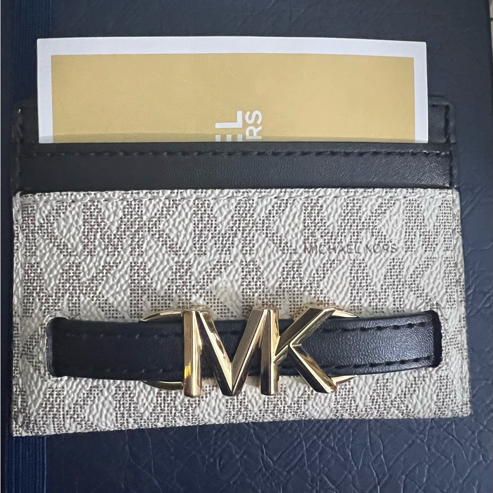NWOB Michael Kors Card Case